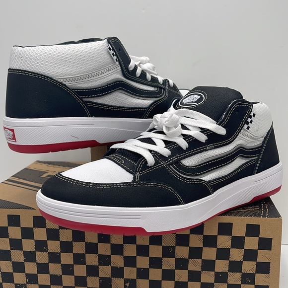 Vans Men’s Zahba Mid Black/White/Red
VN000CBSBWT Sneakers - Picture 7 of 16